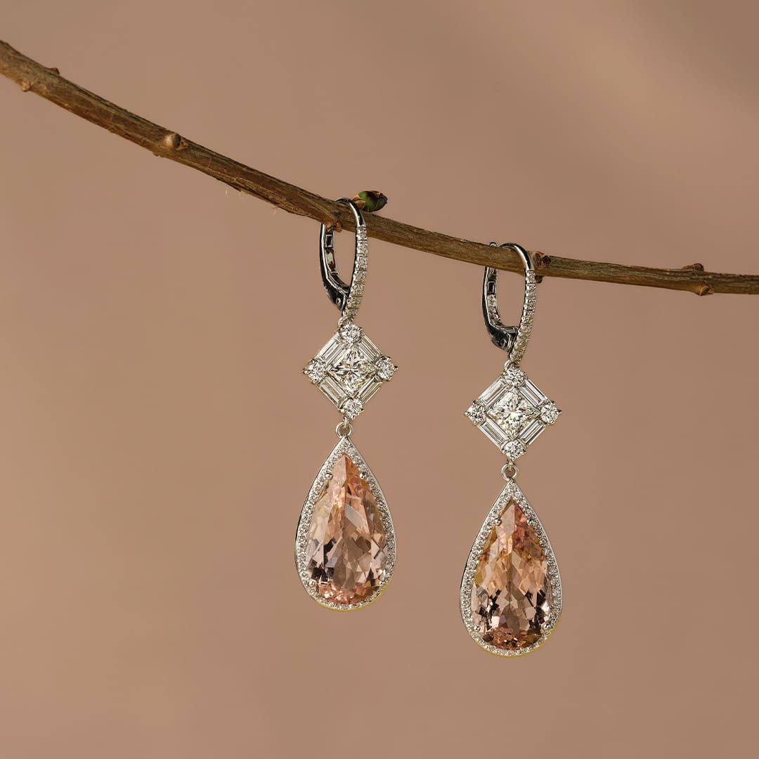 Pırlanta Işıltısı Küpe